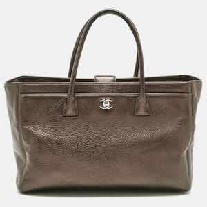 Chanel Metallic Leather Xl Executive Cerf Tote
